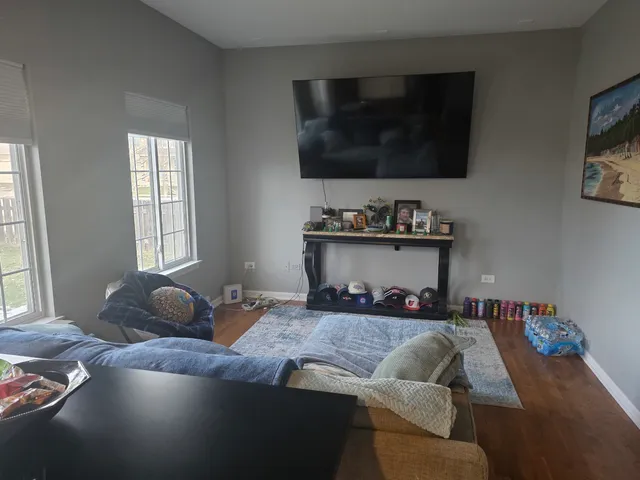 $2,300 | 2662 Cesario Drive, Unit 2662, Hampshire, IL 60140