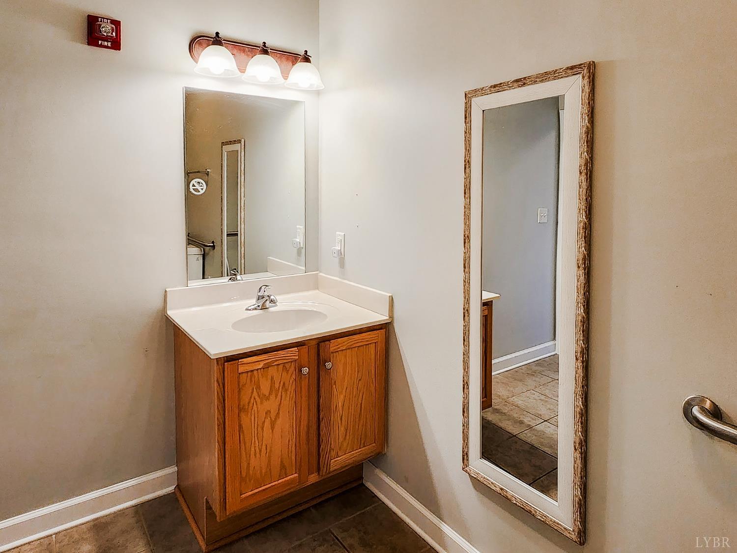 1245 Graves Harbor Trail, Unit 2201 Huddleston, VA 24104 - Photo 13 of 15