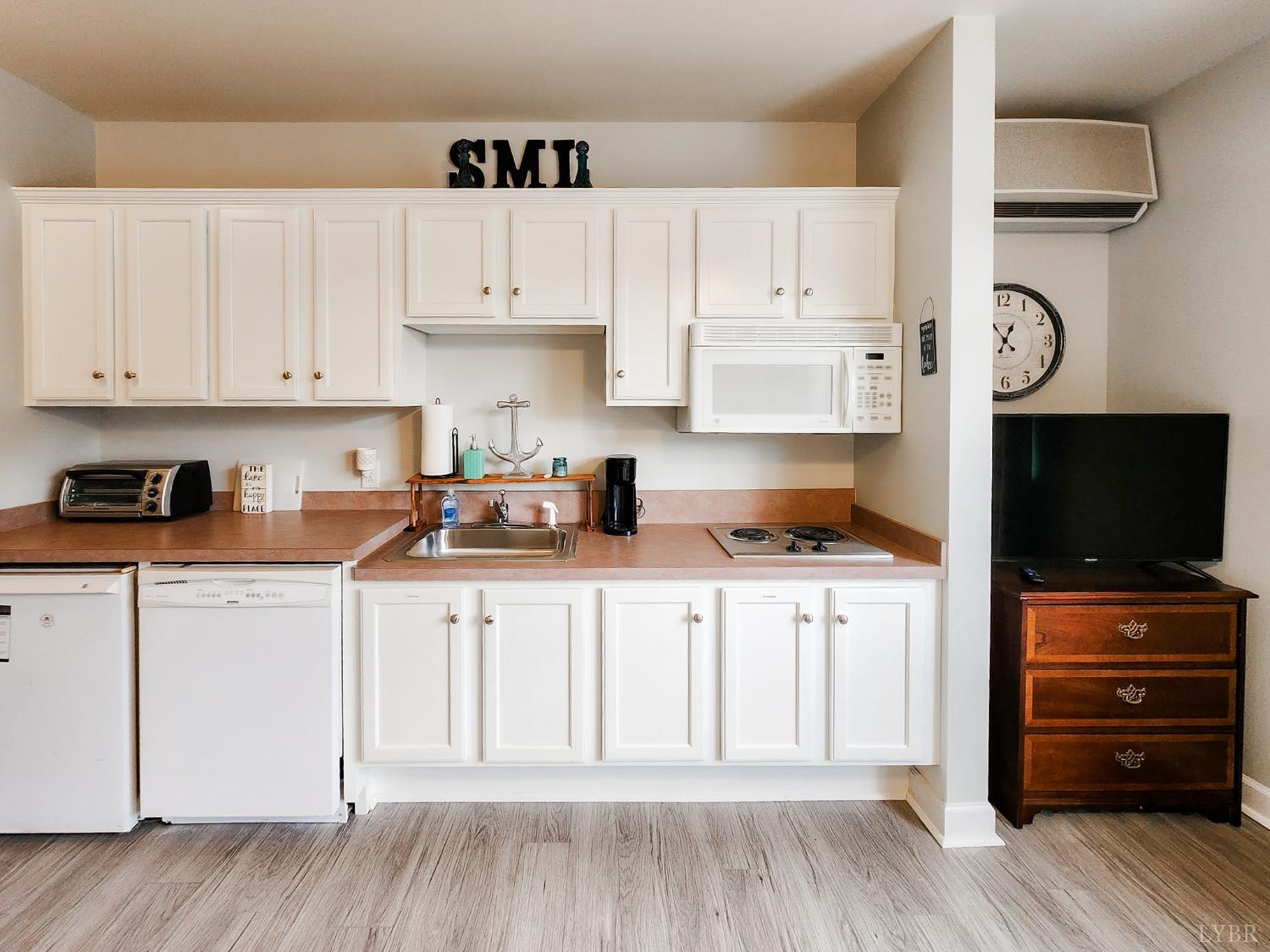 1245 Graves Harbor Trail, Unit 2201 Huddleston, VA 24104 - Photo 7 of 15