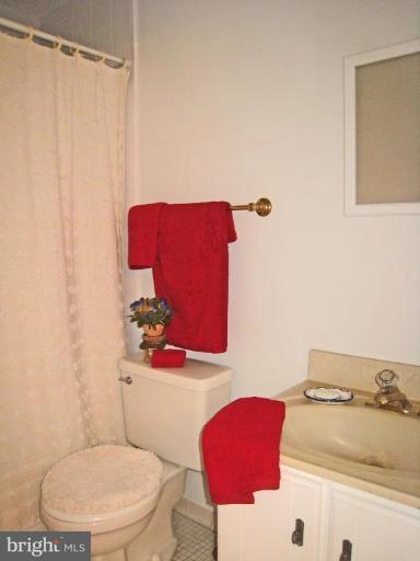 9845 Natick Road Burke, VA 22015 - Photo 24 of 30 Master Bath #2