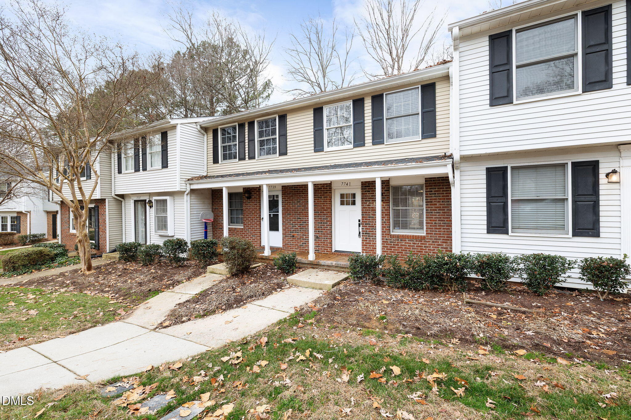7741 Kingsberry Court Raleigh, NC 27615 - Photo 3 of 33 3-web-or-mls-DX3A7049