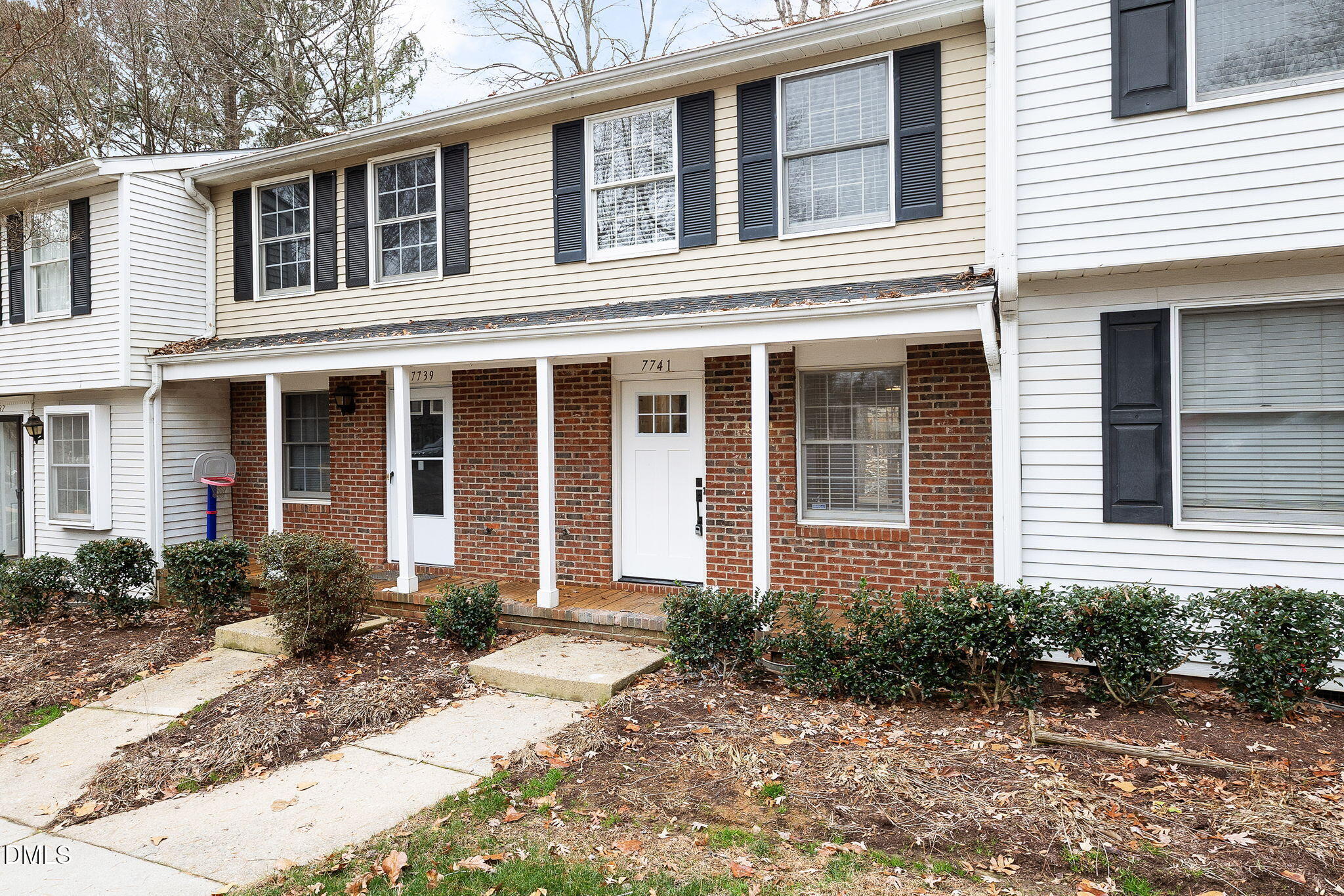 7741 Kingsberry Court Raleigh, NC 27615 - Photo 5 of 33 5-web-or-mls-DX3A7049-2