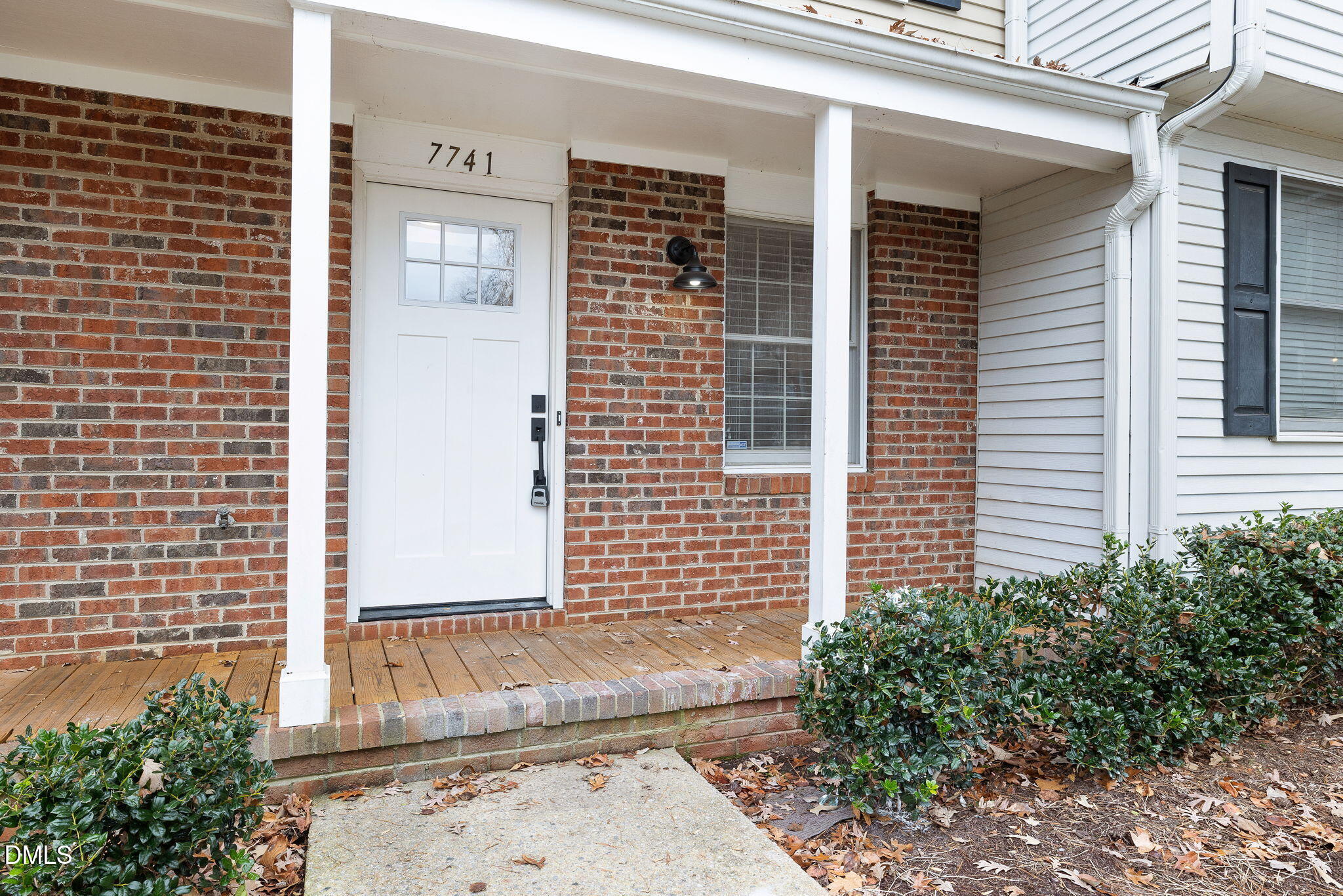 7741 Kingsberry Court Raleigh, NC 27615 - Photo 6 of 33 6-web-or-mls-DX3A7054