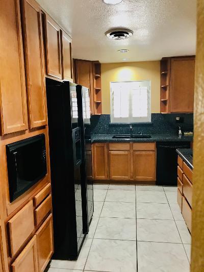 68570 Sharpless Road Cathedral City, CA 92234 - Photo 10 of 27 Sharpless kitchen3 4.19