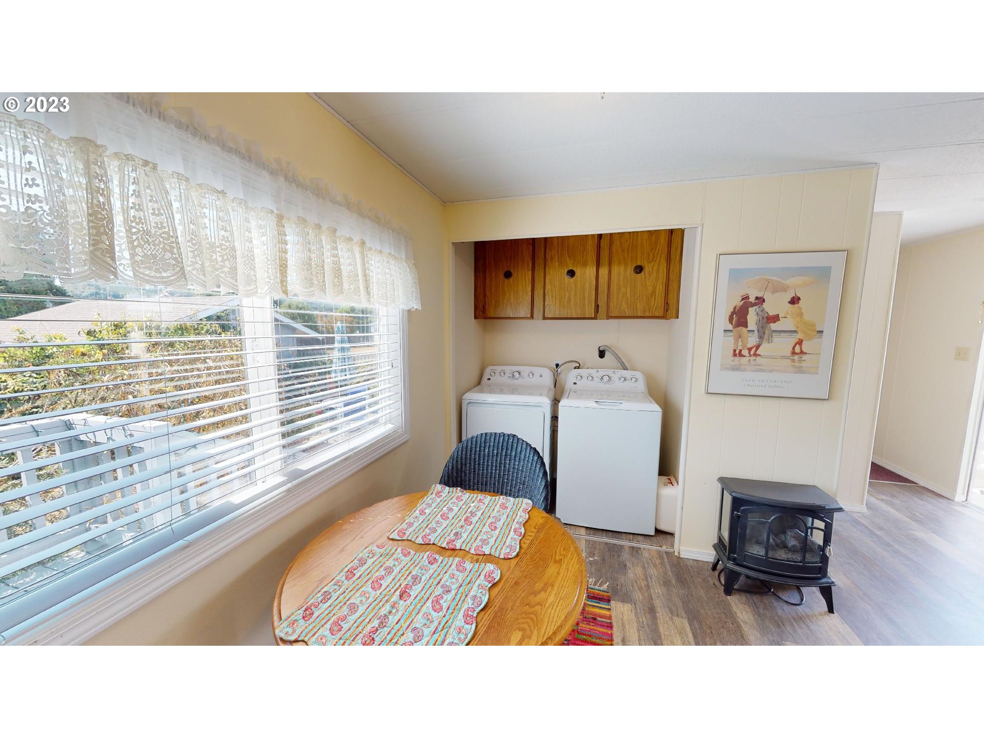 95623 Jerry's Flat Road, Unit 16 Gold Beach, OR 97444 - Photo 11 of 26 Dining Area