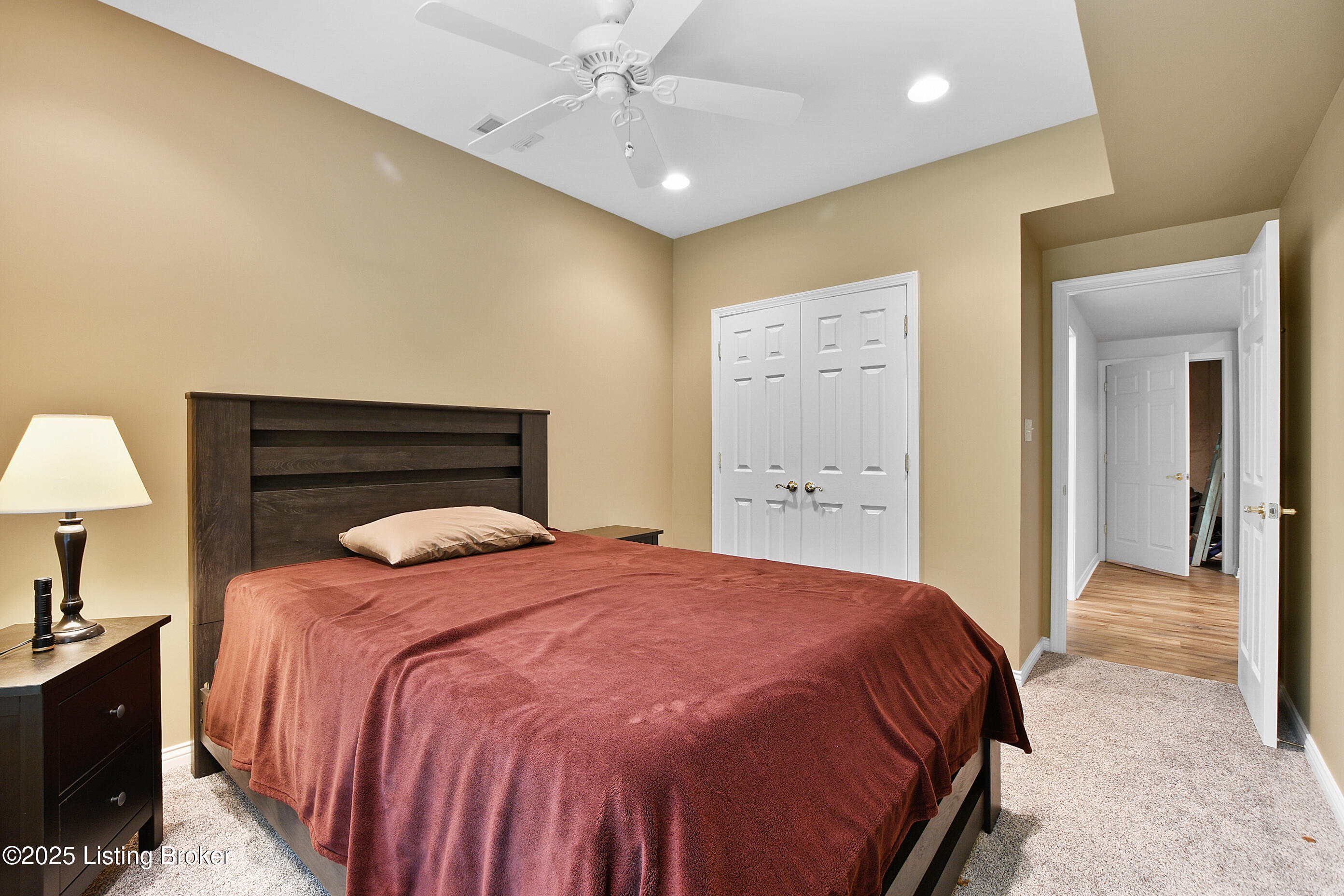 4107 Dolphin Road Louisville, KY 40220 - Photo 23 of 29 _DSC4160