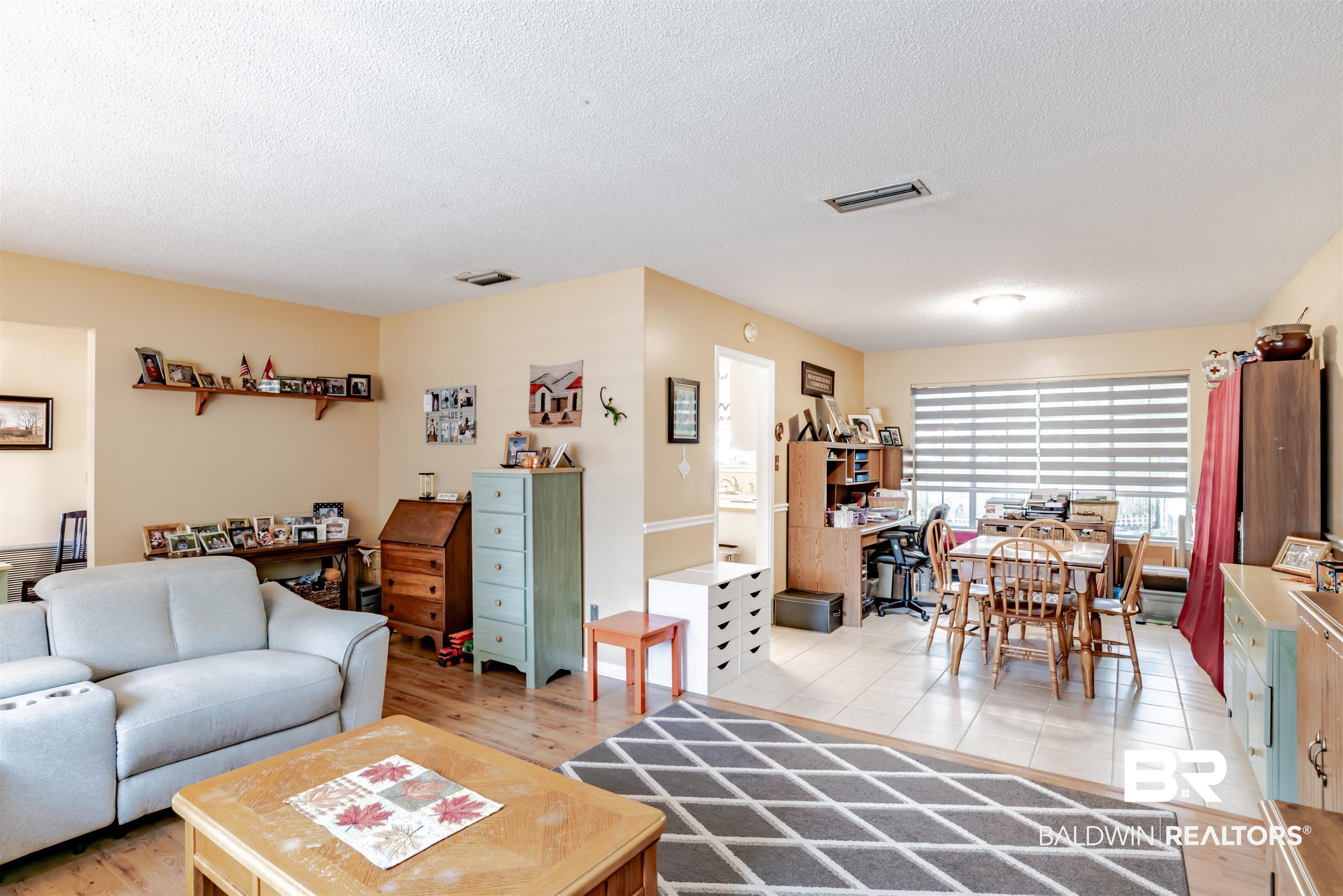 139 Ridgewood Drive Daphne, AL 36526 - Photo 10 of 34 Living Room