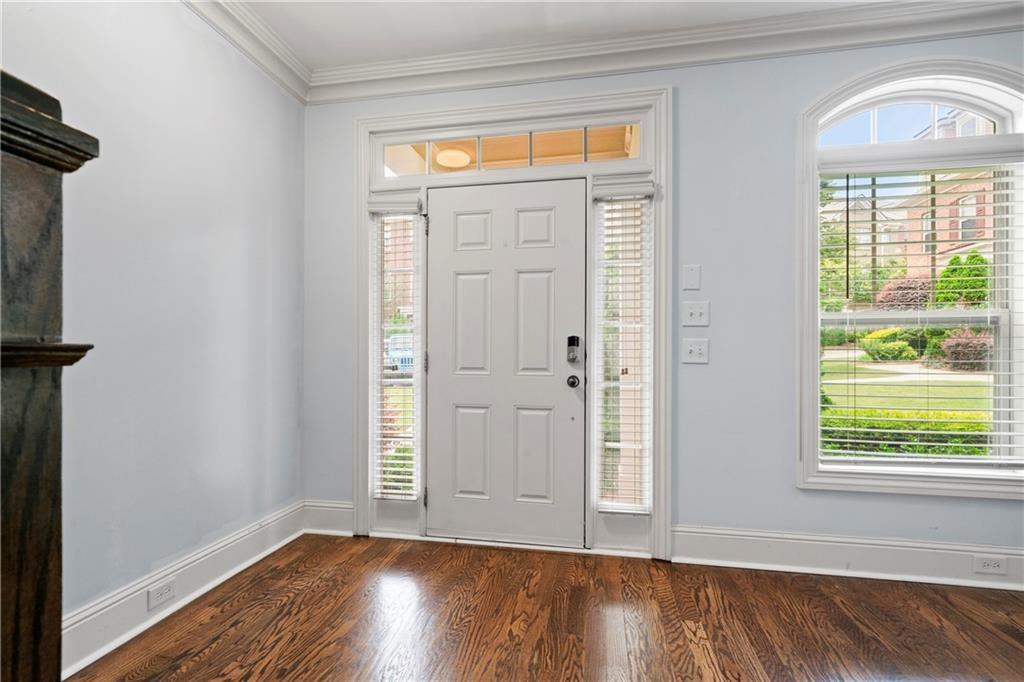 4989 Rosalie Road Alpharetta, GA 30022 - Photo 4 of 24