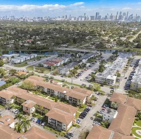 $91,000 | 17050 Northeast 14th Avenue, Unit 315, Miami, FL 33162