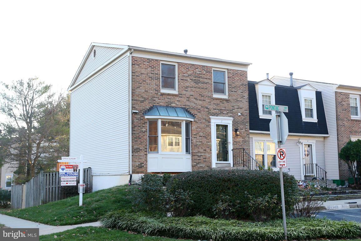 2 Pontiac Way Gaithersburg, MD 20878 - Photo 2 of 28 Exterior (Front)