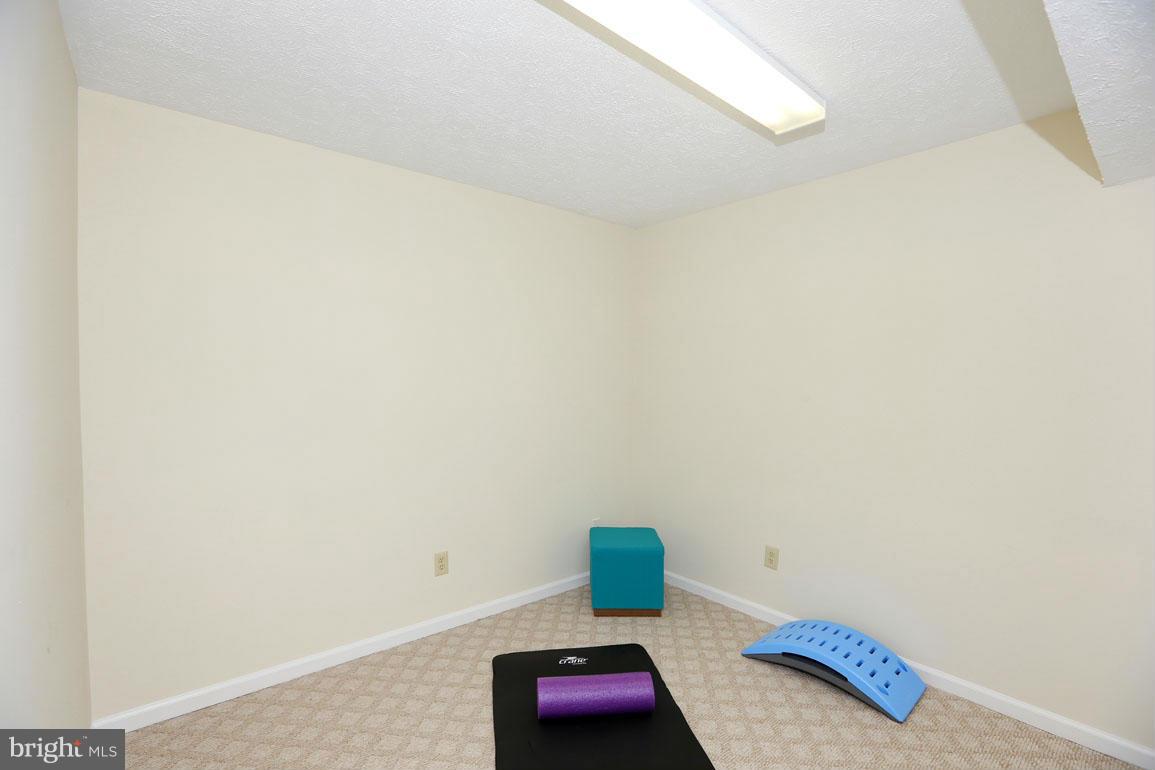 2 Pontiac Way Gaithersburg, MD 20878 - Photo 25 of 28 Bedroom