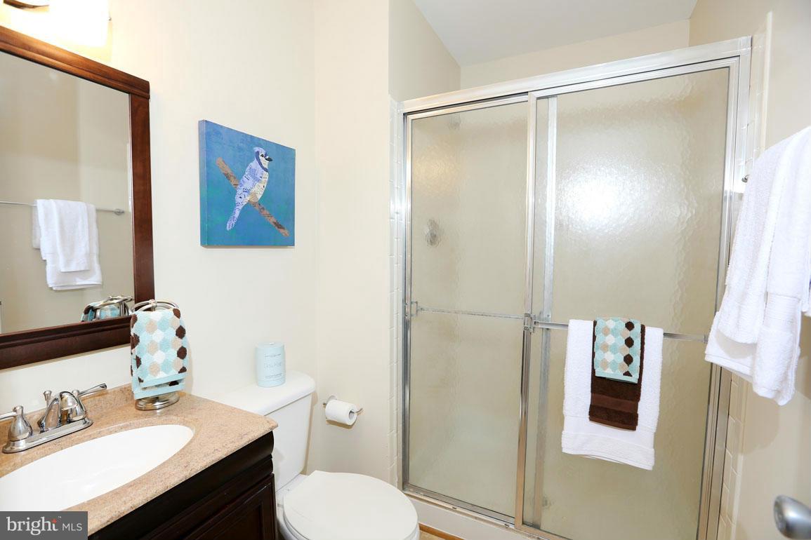 2 Pontiac Way Gaithersburg, MD 20878 - Photo 26 of 28 Bath