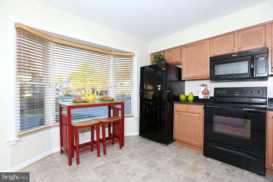 2 Pontiac Way Gaithersburg, MD 20878 - Photo 6 of 28 Kitchen