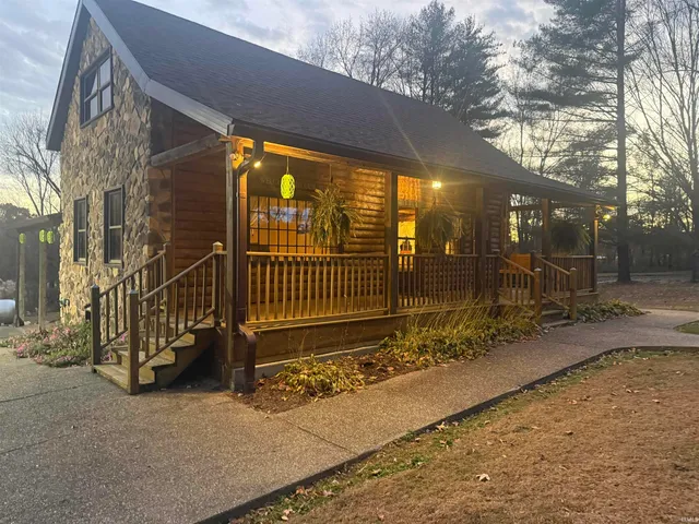 $415,000 | 6643 East 450th Street North, Francisco, IN 47649