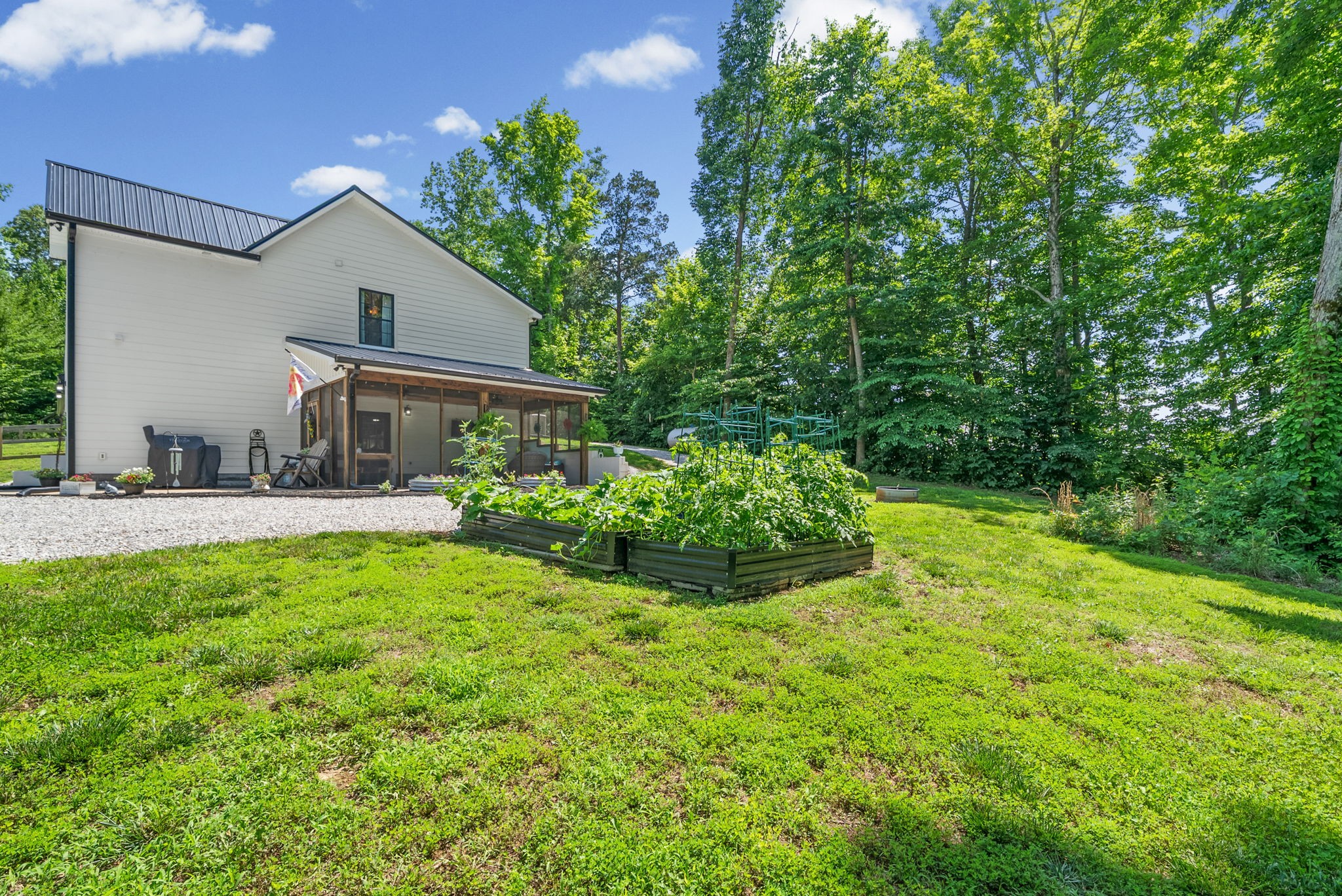 1300 Brummit Road Charlotte, TN 37036 - Photo 31 of 46