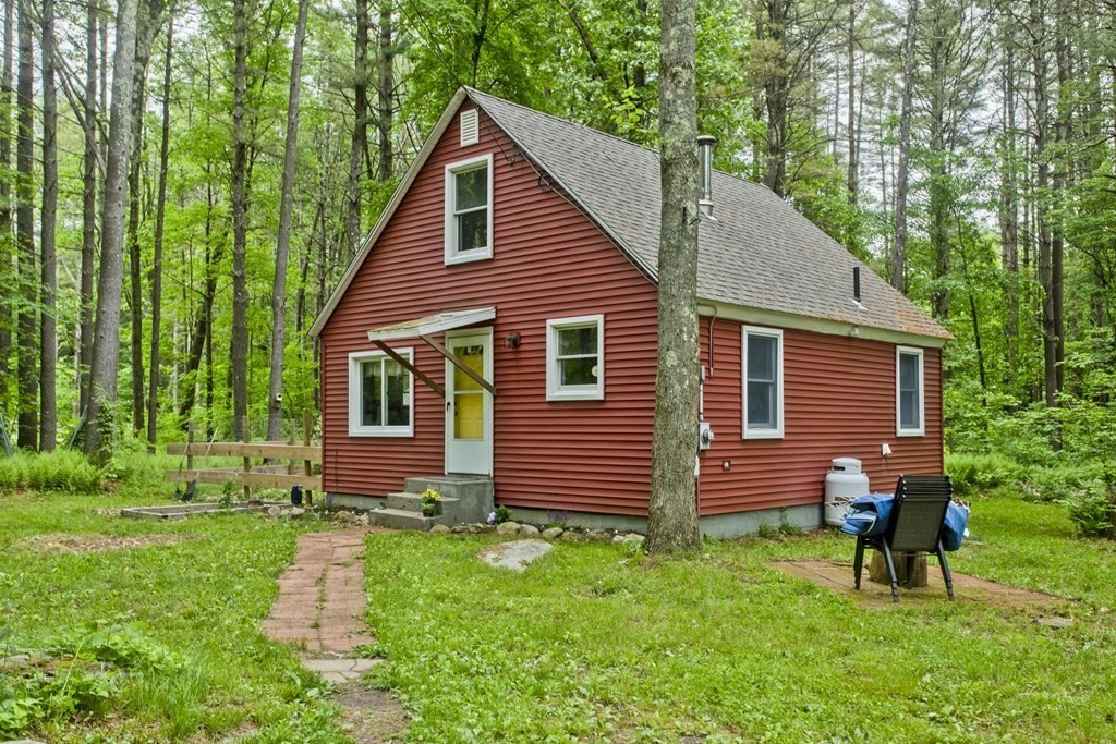 207 Osborne Road Ware, MA 01082 - Photo 1 of 19