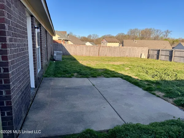 $1,695 | 1664 Madison Cove East, Southaven, MS 38671