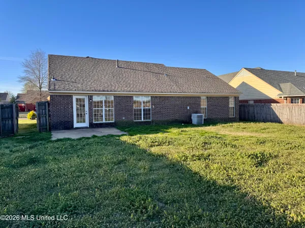 $1,695 | 1664 Madison Cove East, Southaven, MS 38671