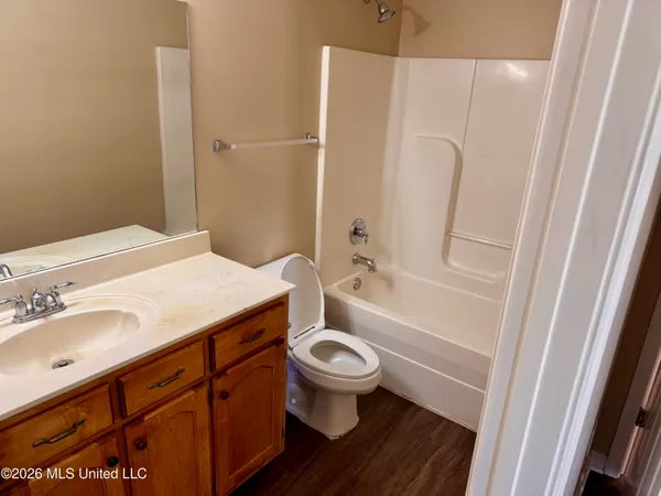 $1,695 | 1664 Madison Cove East, Southaven, MS 38671