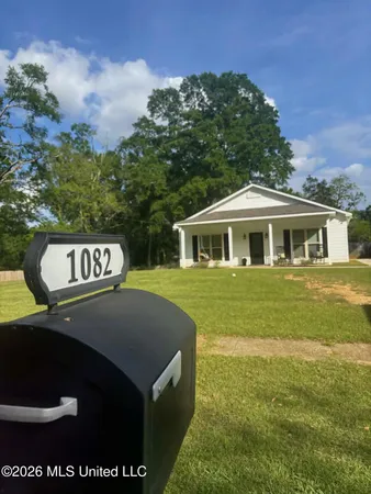 $229,000 | 1082 East Railroad Avenue, Wesson, MS 39191