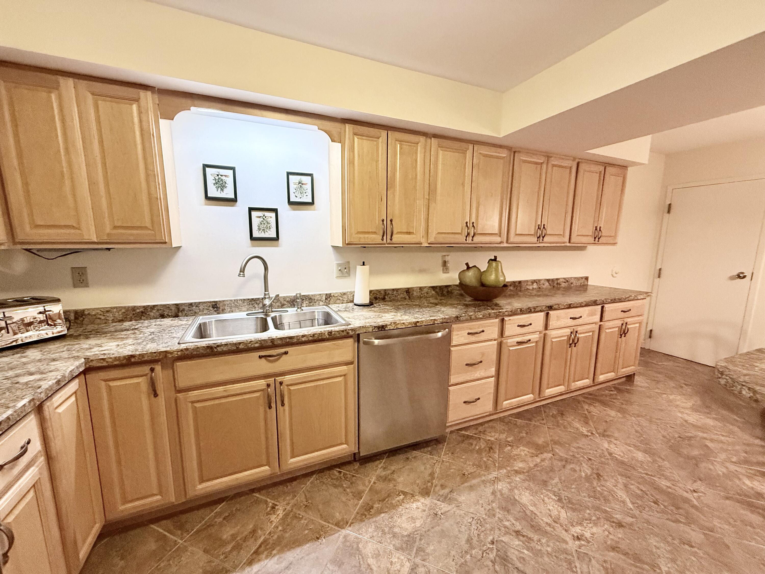 56 Maine Road Plattsburgh, NY 12903 - Photo 3 of 19