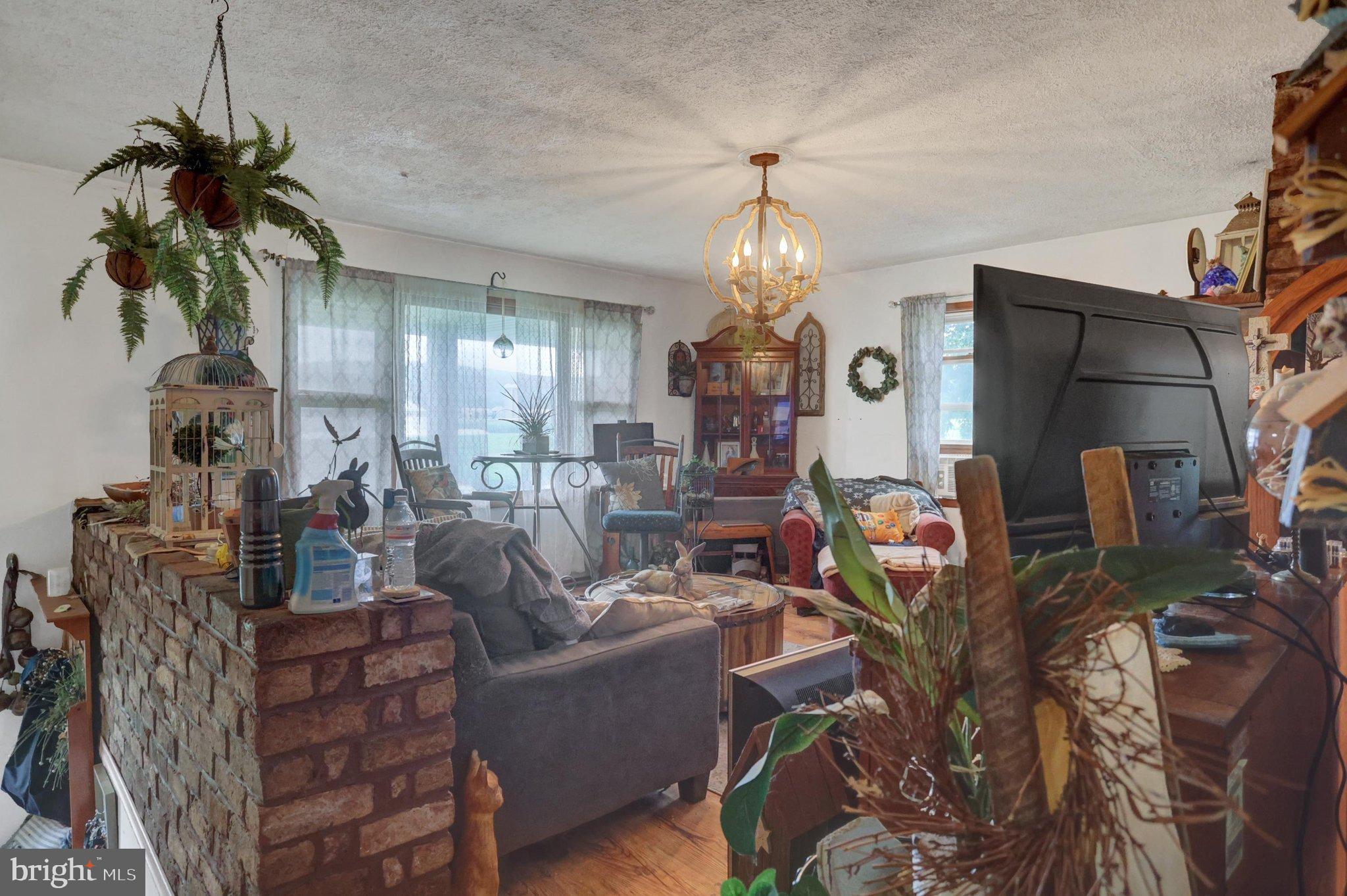 279 High Road Shippensburg, PA 17257 - Photo 5 of 24 Gallery Image 5
