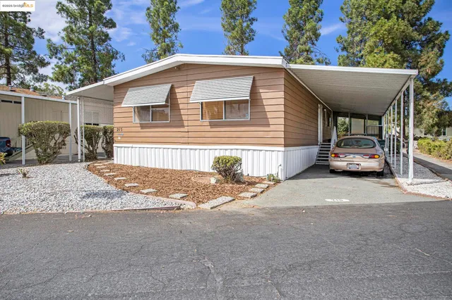 $129,500 | 215 Maui Drive, Unit 215, Pittsburg, CA 94565