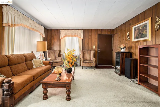 $129,500 | 215 Maui Drive, Unit 215, Pittsburg, CA 94565