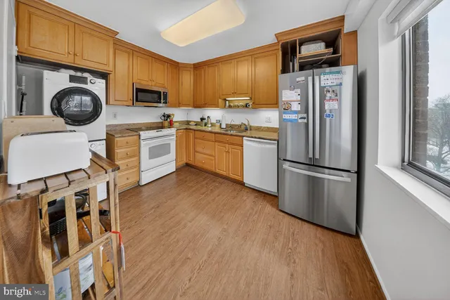 $249,900 | 15115 Interlachen Drive, Unit 3812, Silver Spring, MD 20906