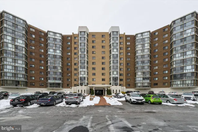 $249,900 | 15115 Interlachen Drive, Unit 3812, Silver Spring, MD 20906