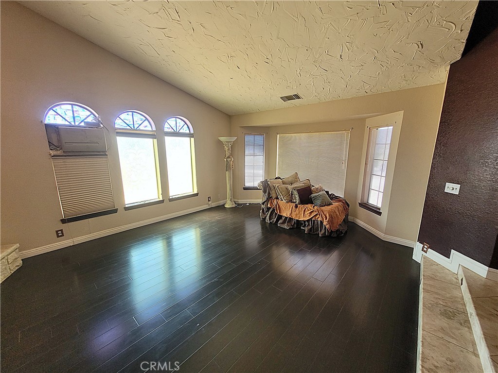 13889 Olathe Road Apple Valley, CA 92307 - Photo 18 of 39