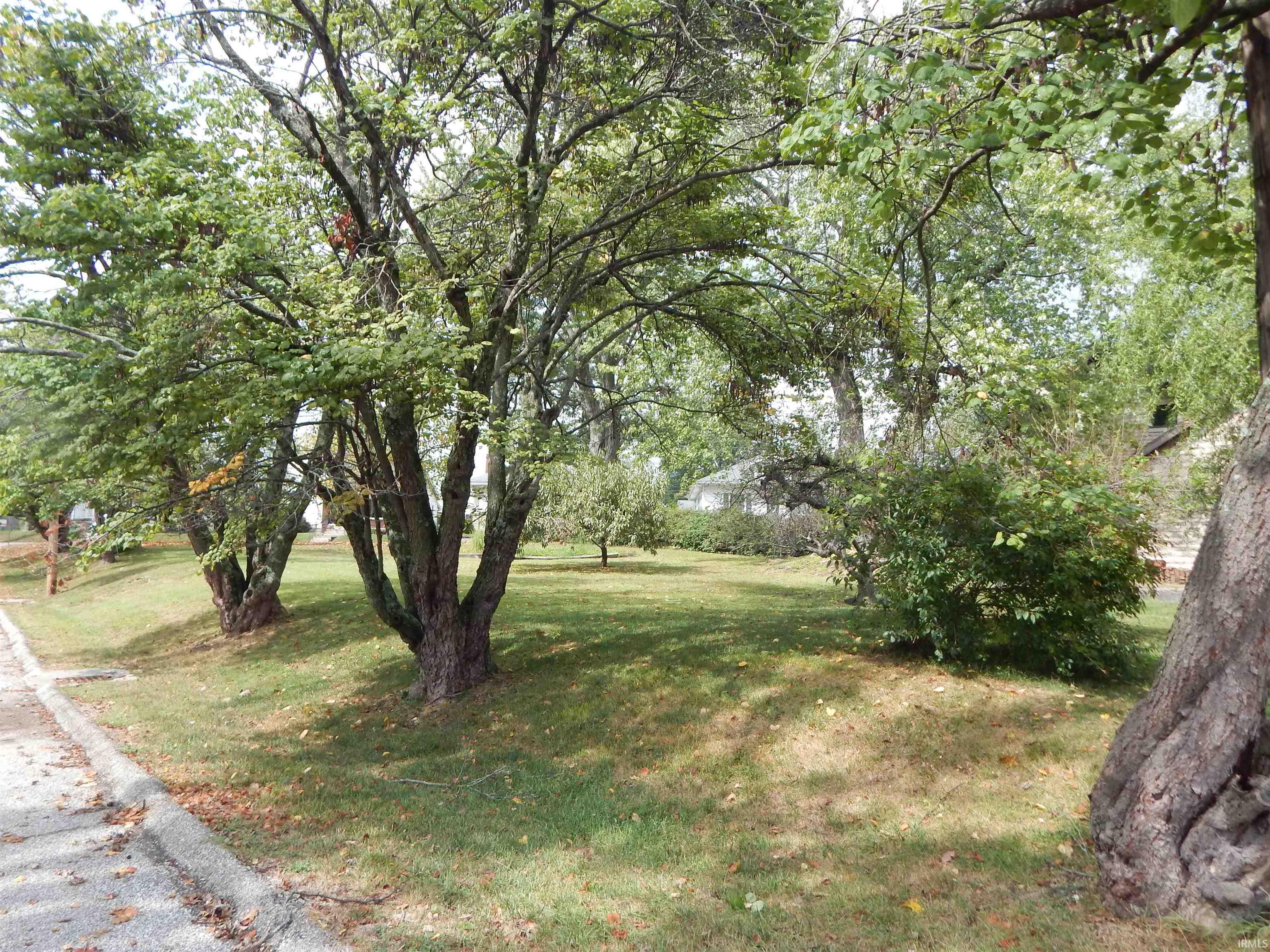 2028 Washington Avenue Bedford, IN 47421 - Photo 25 of 30