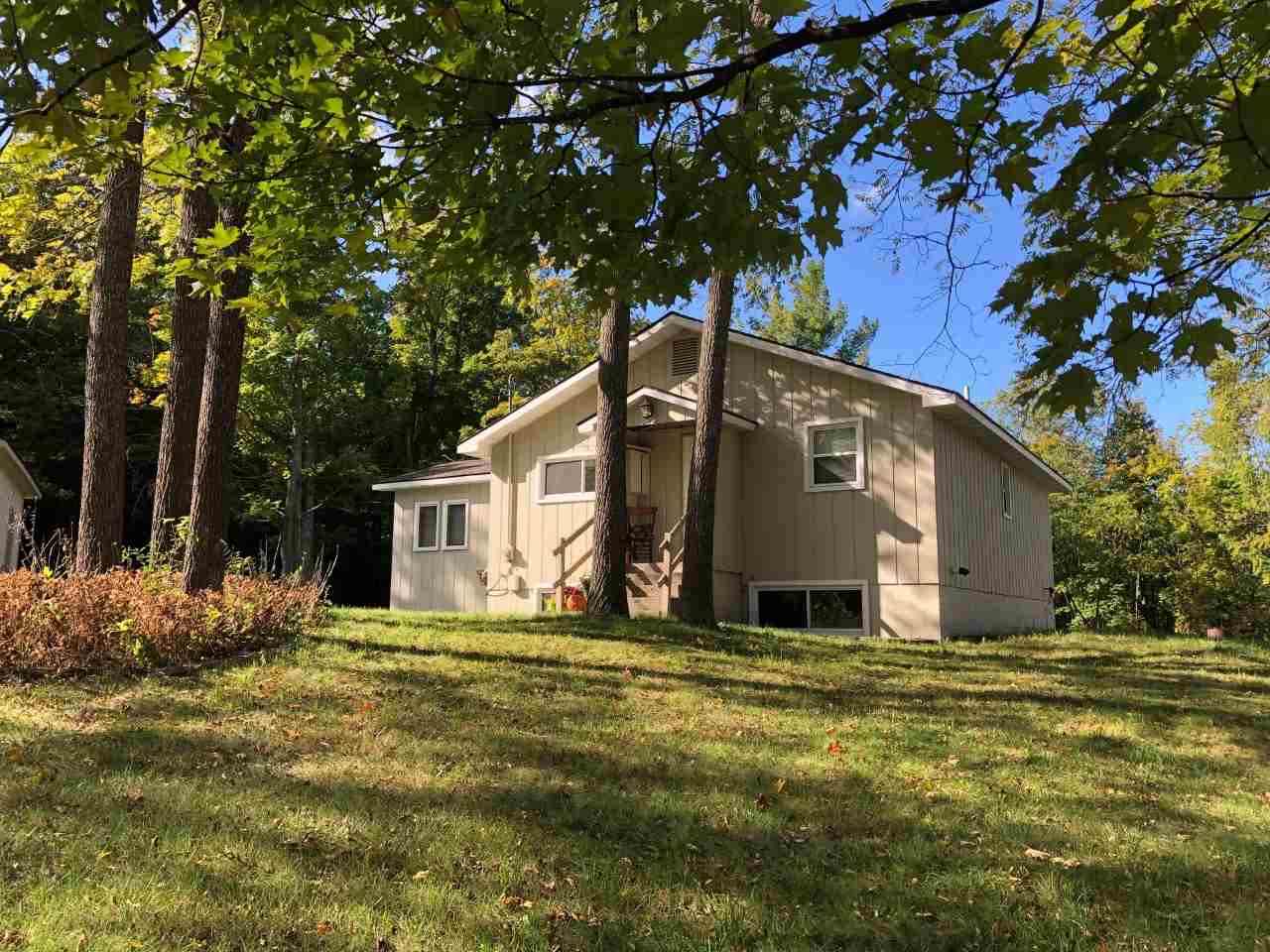 10100 South Fritz Road Maple City, MI 49664 - Photo 31 of 42 1874748-30.JPG