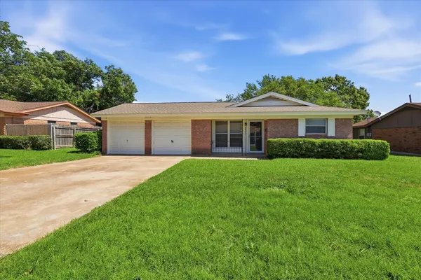 $189,990 | 8804 Myra Street, White Settlement, TX 76108