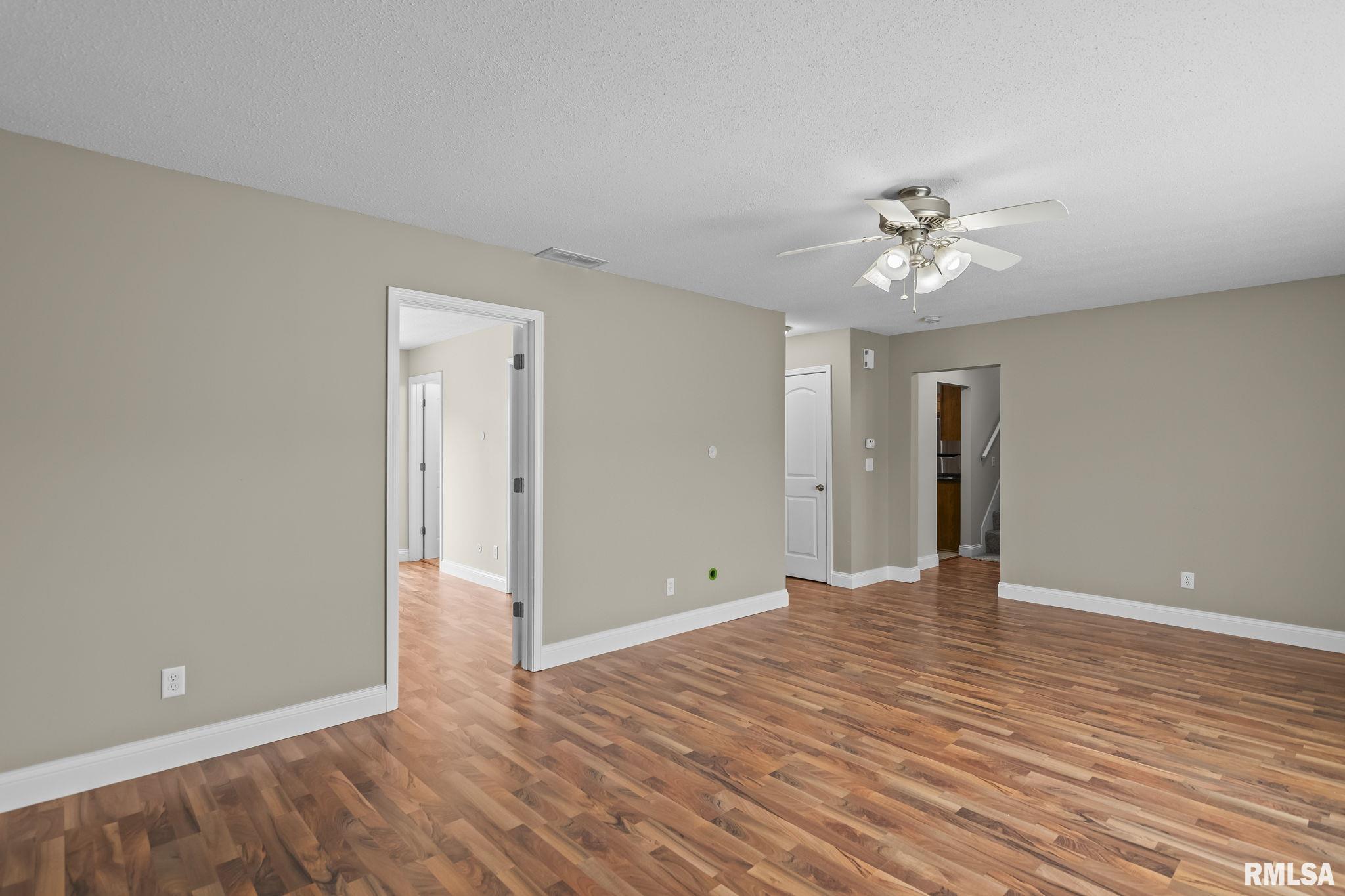 102 South State Street Chatham, IL 62629 - Photo 8 of 38
