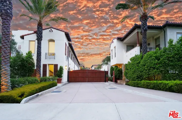 $952,000 | 28220 Highridge Road, Unit 208, Rancho Palos Verdes, CA 90275