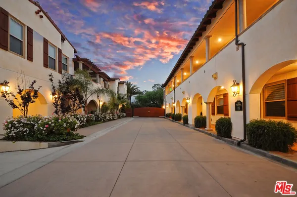 $952,000 | 28220 Highridge Road, Unit 208, Rancho Palos Verdes, CA 90275