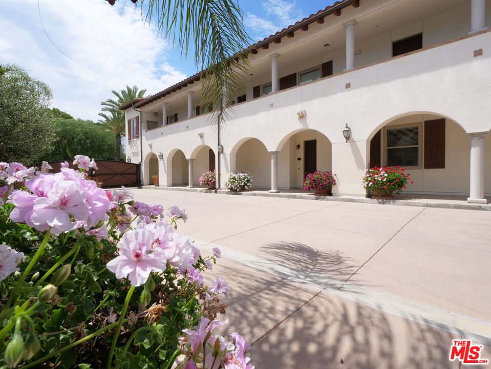 28220 Highridge Road, Unit 208 Rancho Palos Verdes, CA 90275 - Photo 5 of 32