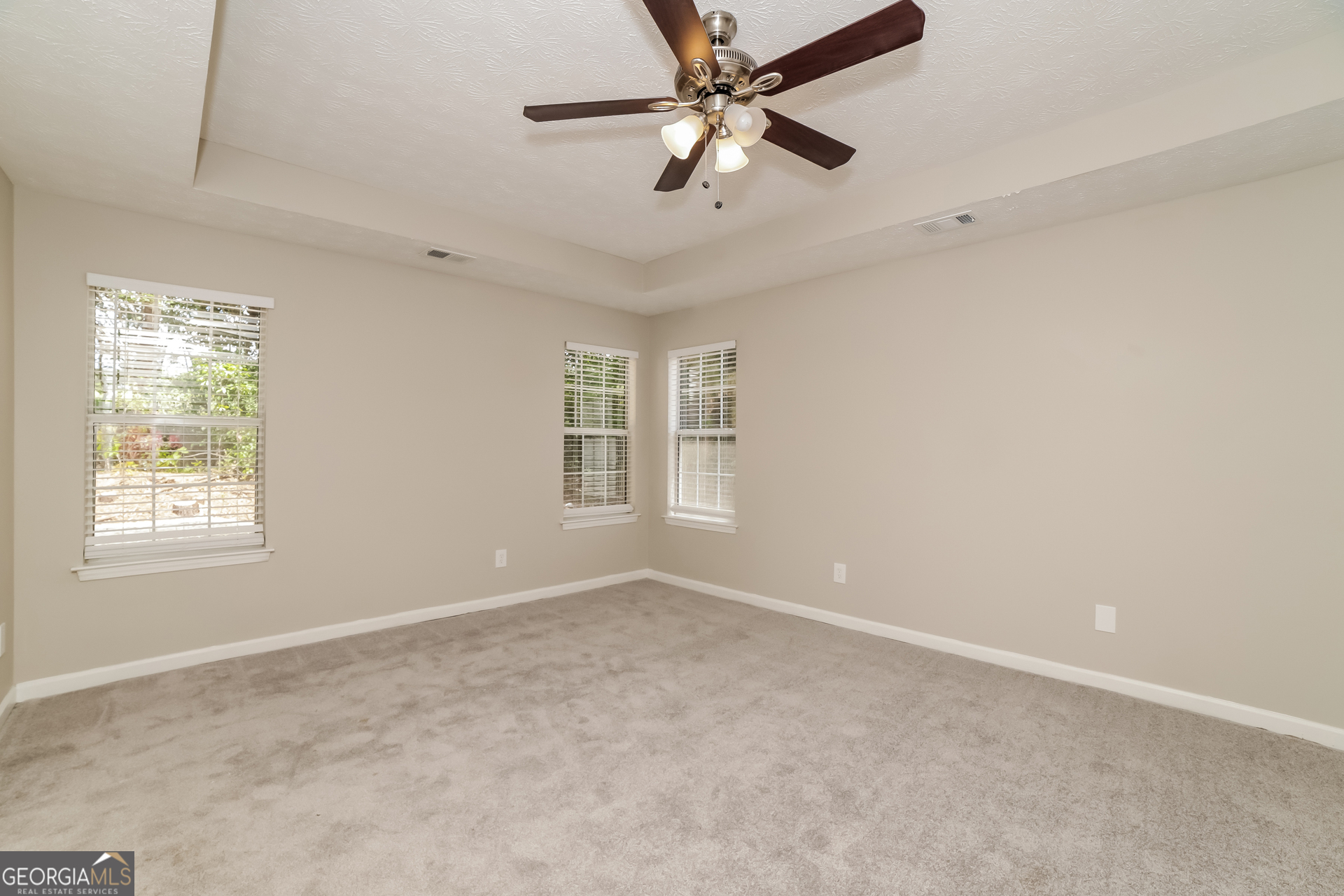 1097 Hidden Brook Trail Atlanta, GA 30349 - Photo 6 of 17