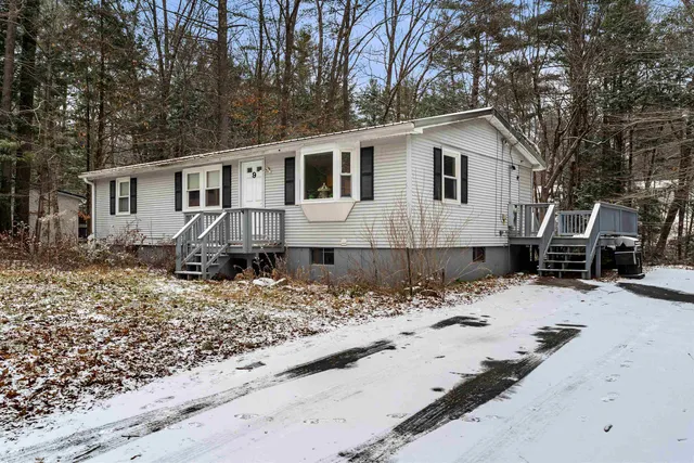 $375,000 | 9 Ellen Brook Road, Hillsborough, NH 03244