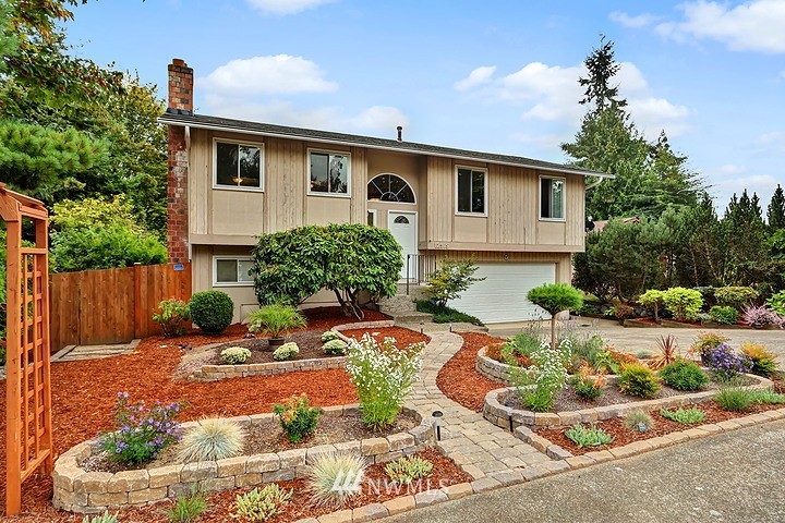12915 Southeast 160th Street Renton, WA 98058 - Photo 2 of 23 Gallery Image 2