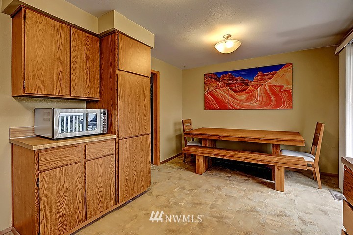 12915 Southeast 160th Street Renton, WA 98058 - Photo 9 of 23 Gallery Image 9