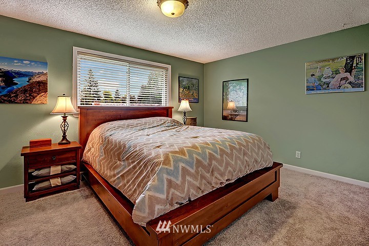 12915 Southeast 160th Street Renton, WA 98058 - Photo 10 of 23 Gallery Image 10