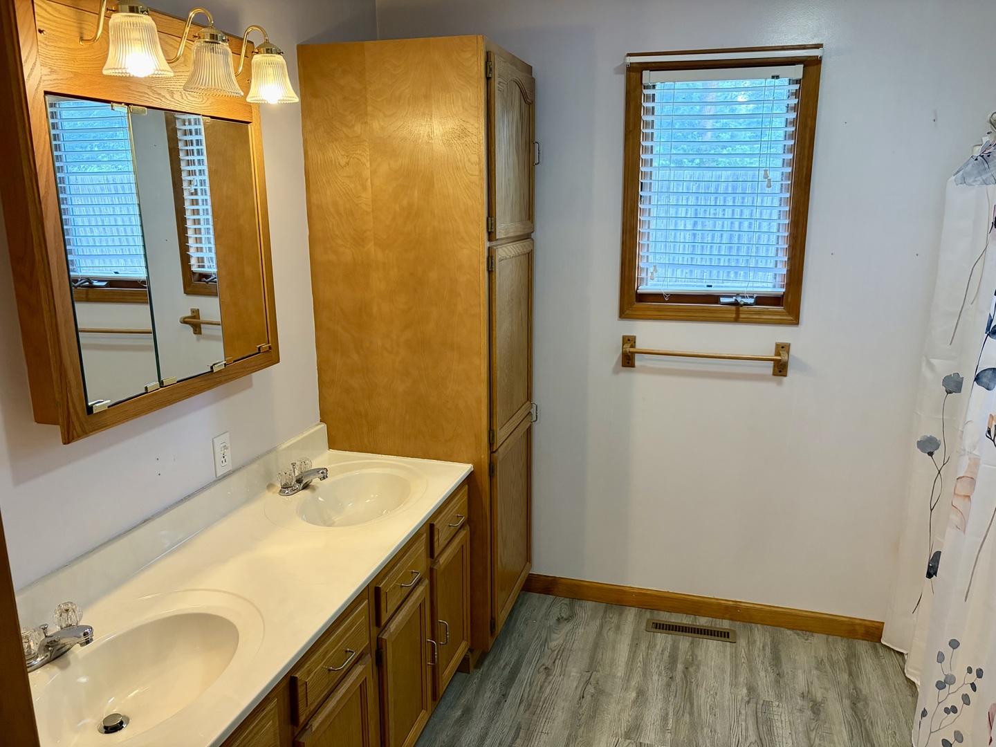 221 North George Street Clinton, IL 61727 - Photo 25 of 32