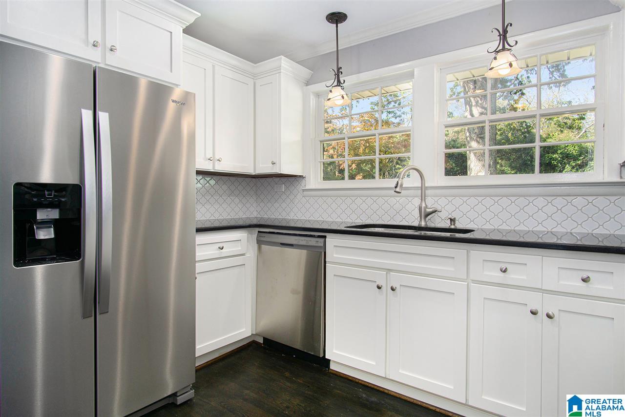 2945 Green Valley Road Birmingham, AL 35243 - Photo 24 of 28