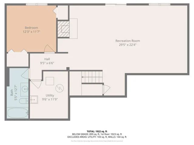 $260,000 | 2815 South Wood Dale Drive, Jackson, MI 49203