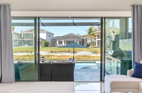 $1,275,000 | 4512 Aurora Street, Naples, FL 34119