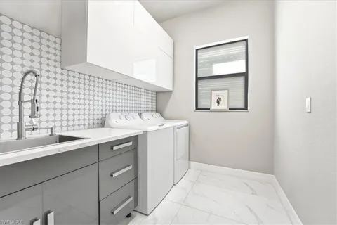 $1,275,000 | 4512 Aurora Street, Naples, FL 34119