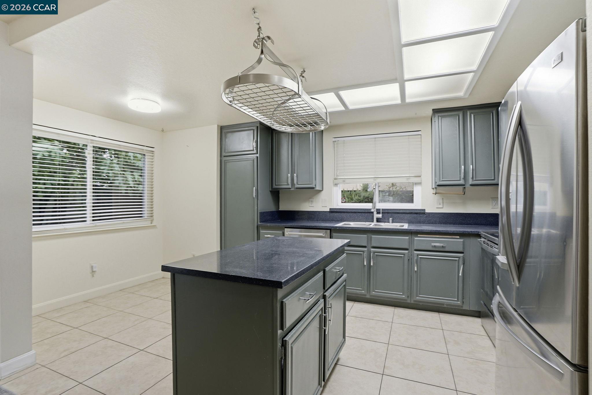 4512 Deer Ridge Way Antioch, CA 94531 - Photo 12 of 43