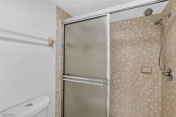 $1,700 | 1118 Southwest 48th Terrace, Unit 203, Cape Coral, FL 33914